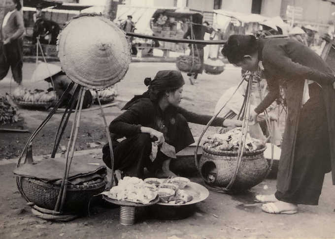 Gánh hàng rong Hà Nội thế kỷ 20 qua ống kính người Pháp