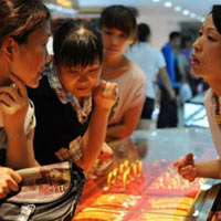 Giới triệu phú châu Á mải miết gom vàng 