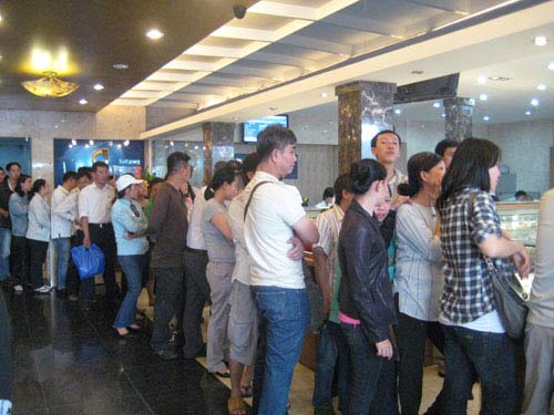 Vàng loạn giá: Chỉ thiểu số hưởng lợi 