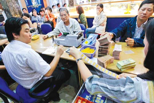 Vàng miếng được bán với giá vàng nhẫn 