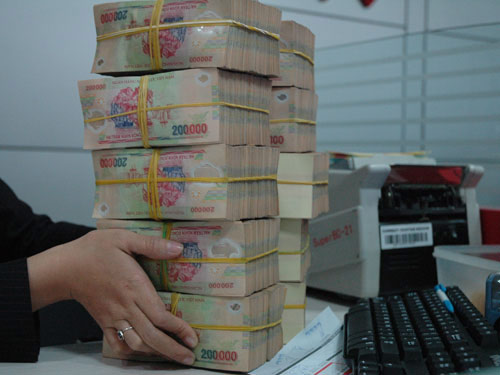 Khẩn cấp hạ lãi suất cho vay 