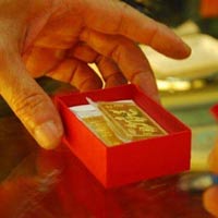 Giá vàng lại "loạn xạ" 