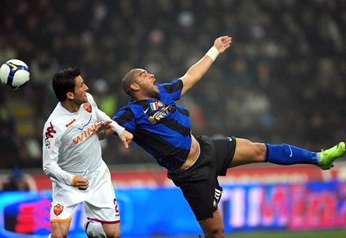 Inter 3-3 Roma, cuộc ngược dòng thót tim cho ĐKVĐ