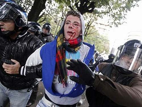  Pháp: 290 người bạo động bị bắt 