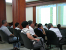 Nhà đầu tư ồ ạt gom cổ phiếu, Vn-Index vượt 470