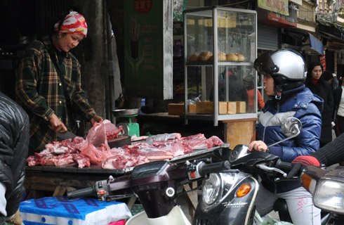 Thực phẩm 'chờ ngày' đội giá theo xăng