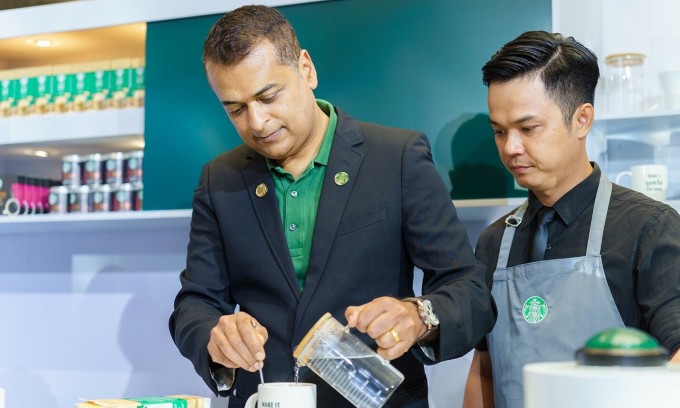 Nestlé hợp tác Starbucks ra mắt dòng cà phê hòa tan cao cấp