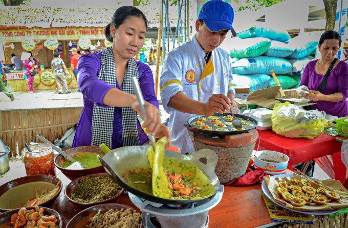 Hơn 100 món bánh dân gian Nam Bộ trong lễ hội ở Cần Thơ