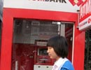 'Chưa thu phí rút tiền ATM nội mạng trong năm nay'