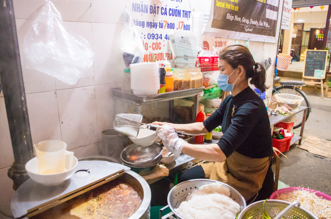 Phóng viên Mỹ gợi ý 5 quán ăn Hà Nội bị Michelin bỏ sót