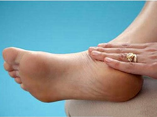 Đau chân và 9 nguyên nhân thường gặp 