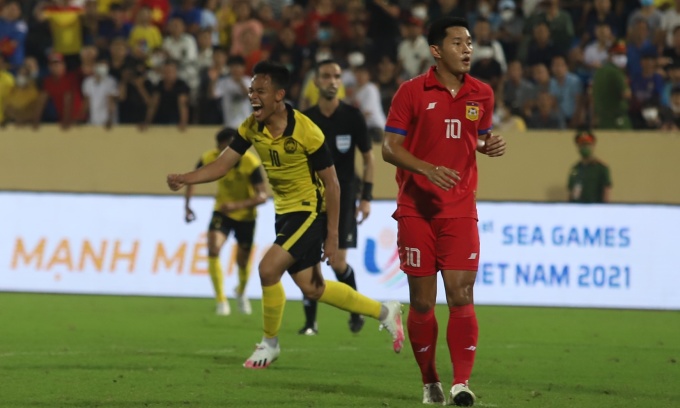Malaysia đẩy Thái Lan xuống thứ ba bảng B