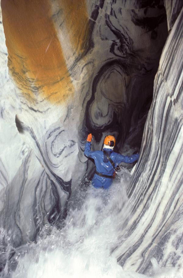  Những hang động kì vĩ nhất thế giới 