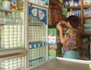 Sữa bị tẩy chay, doanh nghiệp khốn đốn