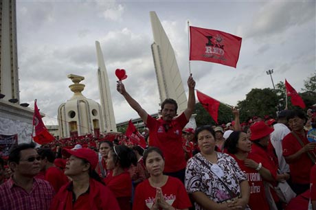  Áo đỏ Thái biểu tình kỷ niệm ngày đẫm máu 