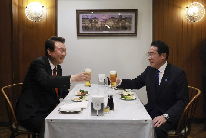 Cơm cuộn trứng - món ăn yêu thích của Tổng thống Hàn Quốc
