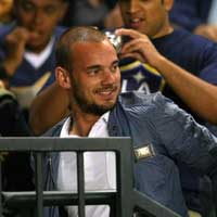 MU – Sneijder: Thực sự ai cần ai?