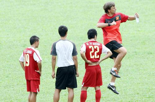 Chiều nay, U23 Việt Nam – U23 Lào: Toan tính 