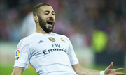 Người hùng Benzema giúp Real soán ngôi đầu Liga