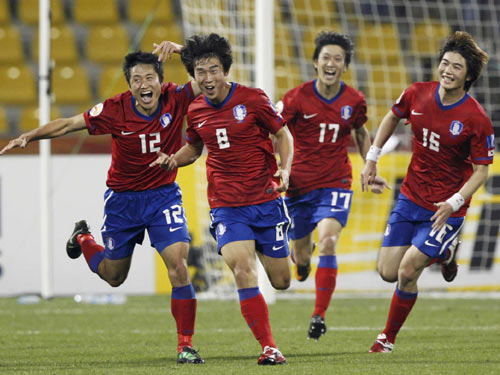 Bán kết Asian Cup 2011: Sạch bóng Tây Á!