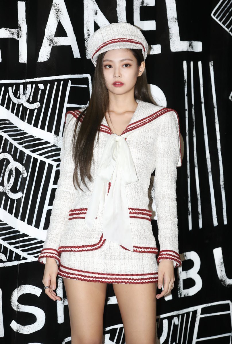 Tiết lộ thú vị về "cây Chanel sống" Jennie Kim: là đại sứ của Chanel nhưng không phải lúc nào cũng diện "đồ chùa"