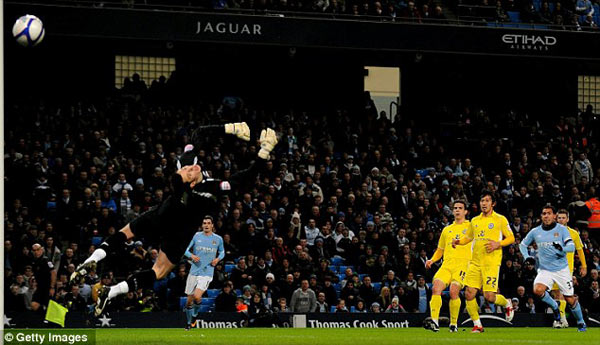 Man City tìm thấy niềm vui ở FA Cup