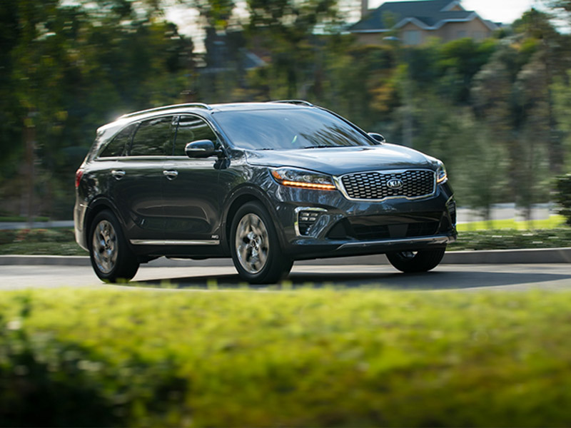 Kia Sorento 2019 mới nhất đã có giá bán từ 591 triệu đồng