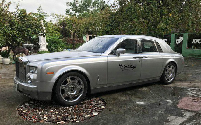 Rolls-Royce Phantom từng của đại gia Khải Silk rao bán 9 tỷ đồng trên sân gạch