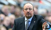 CĐV Chelsea châm chọc Benitez nhân dịp Newcastle xuống hạng