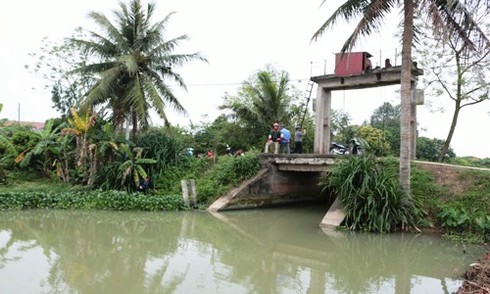 Kế hoạch tàn độc quỵt tiền trúng số đề của mẹ con góa phụ