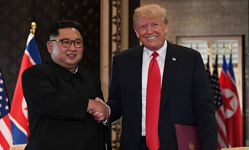 Trump nhận thư mới của Kim Jong-un