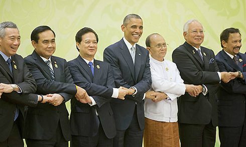 Carl Thayer: 'ASEAN cần cầm lái trong quan hệ với cường quốc'