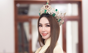 Thùy Tiên tặng trang phục thi Miss Grand cho bảo tàng