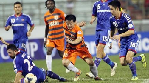 Văn Quyến trở lại đá V-League