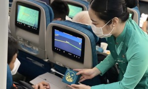 Vietnam Airlines đưa bánh Trung thu vào thực đơn