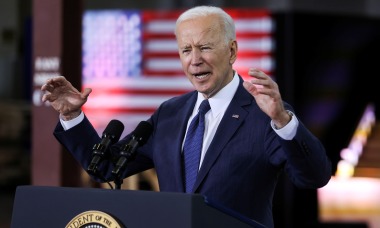 Biden chưa sẵn sàng gỡ thuế nhập khẩu với Trung Quốc