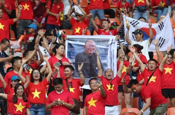 HLV Park Hang Seo: AFF Cup là gì mà "nặng" đến thế?