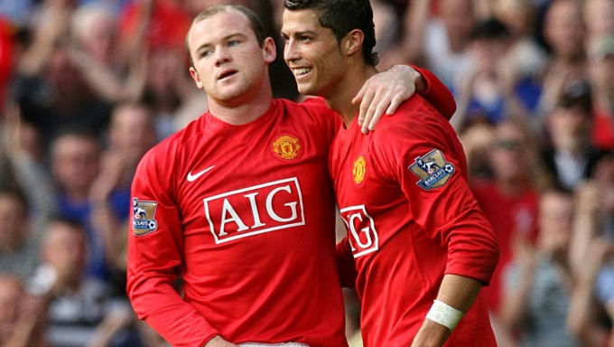 Rooney khuyên Man Utd thanh lý Ronaldo