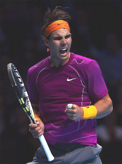  Nadal vất vả thắng ngược Roddick 