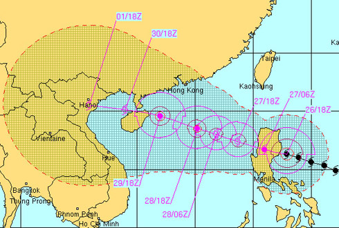 Bão Nesat mạnh cấp 13 vào biển Đông