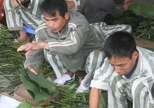 56 ngày trốn trên trần bếp trại giam