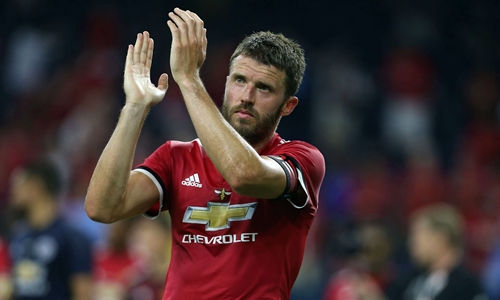 Carrick treo giày vào cuối mùa 2017-2018