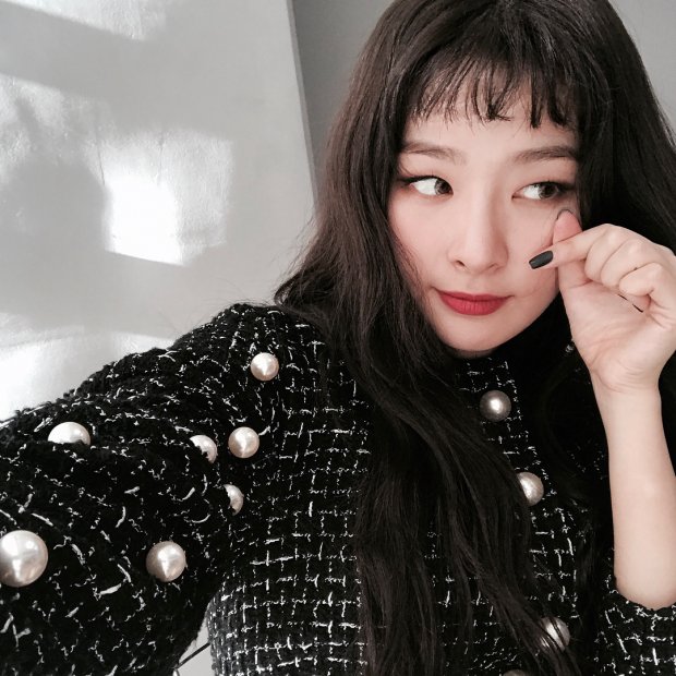 Hô biến mắt một mí thành mắt nai to tròn xinh như Seulgi (Red Velvet) với mẹo trang điểm cực đơn giản